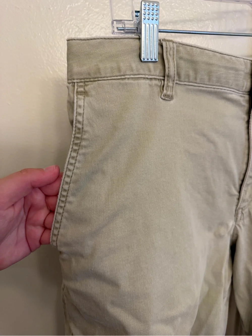 Tommy Bahama Khaki Men's Shorts Size 34 - Picture 2 of 6